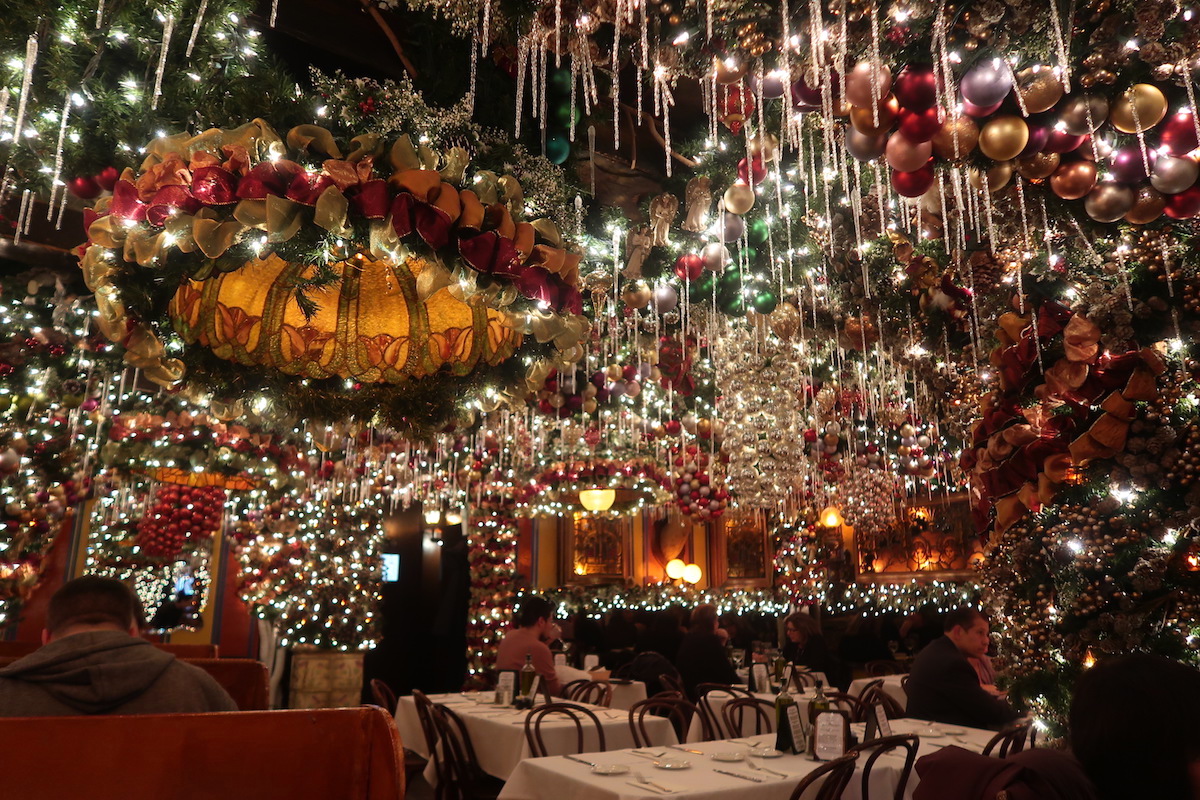 These Cozy Holiday Bars In New York City Will Put You In The Christmas